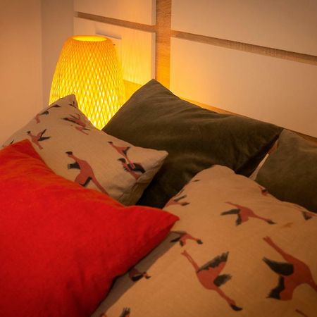 Poniente, íntimo apartamento en el corazón de Cádiz Esterno foto