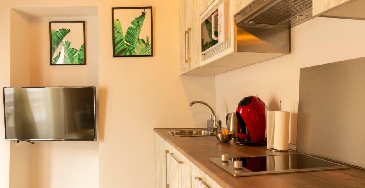 Poniente, íntimo apartamento en el corazón de Cádiz Esterno foto