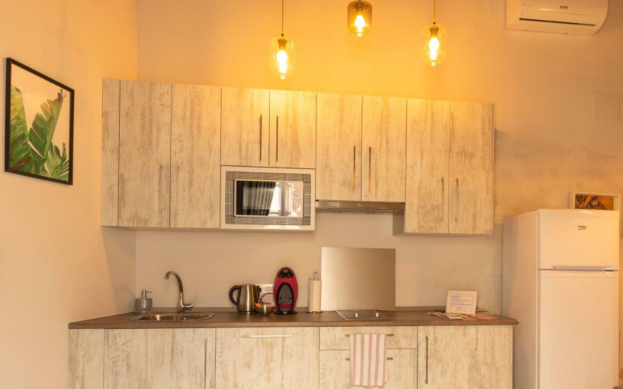 Appartamento Poniente, íntimo apartamento en el corazón de Cádiz Esterno foto