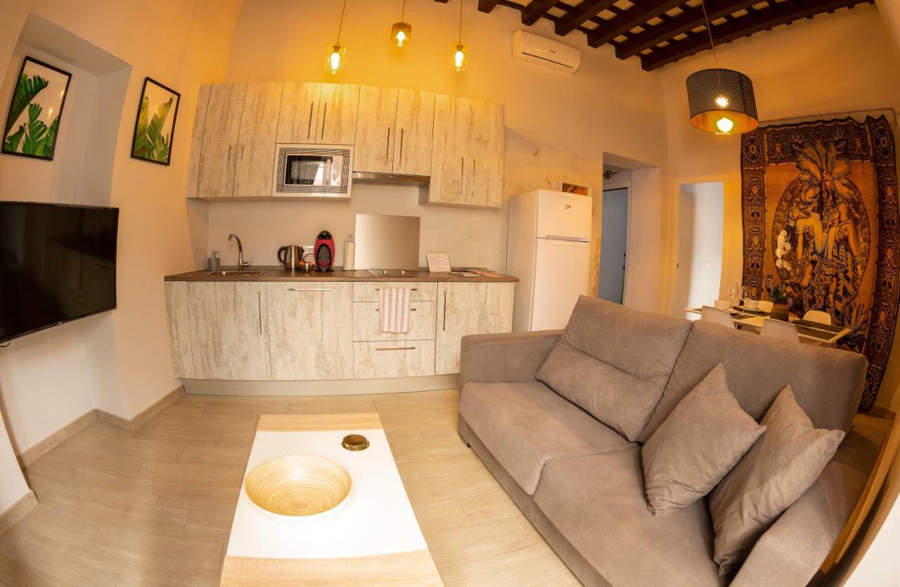 Poniente, íntimo apartamento en el corazón de Cádiz Esterno foto