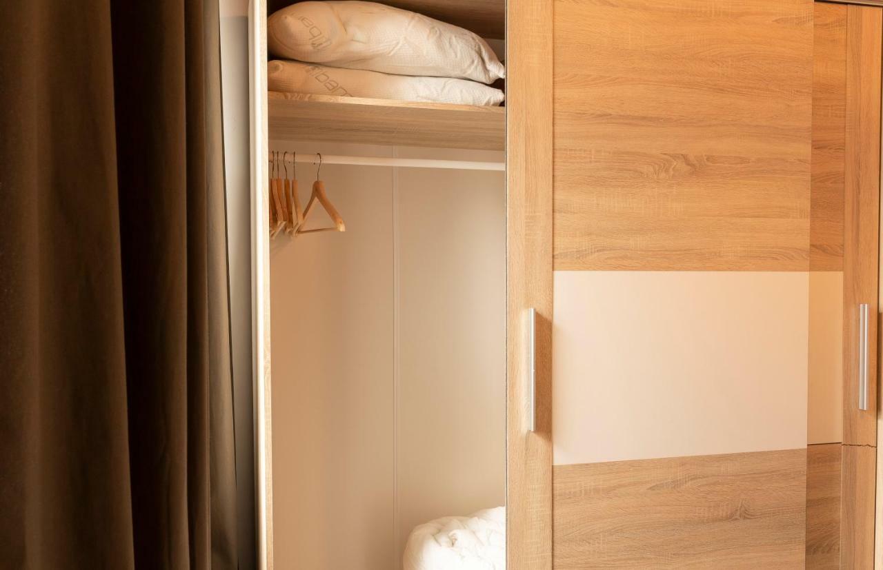 Poniente, íntimo apartamento en el corazón de Cádiz Esterno foto
